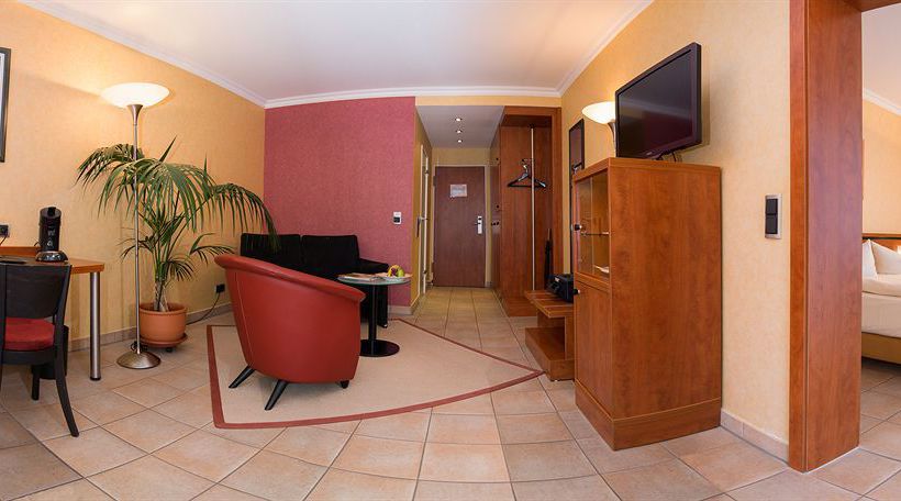 Hotel Vierjahreszeiten 13