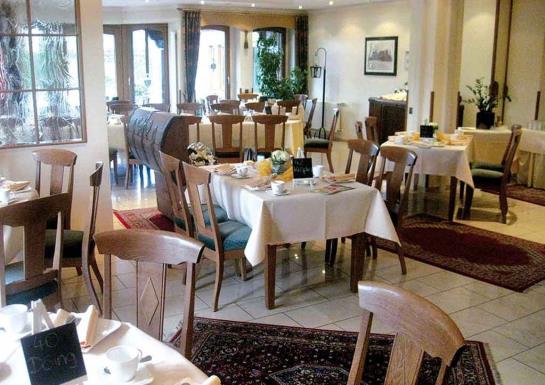 Hotel-Gasthof Mutter Bahr 1