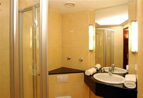 Novum Hotel Arosa Essen 17