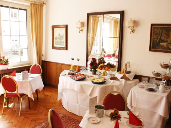 Hotel Diening Garni 10