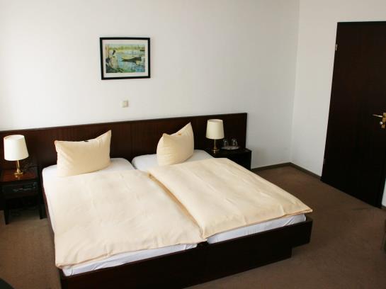 Hotel Diening Garni 5