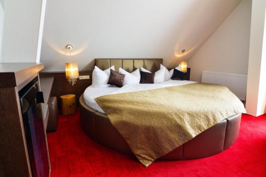 Erlebnishotel Zur Schiffsmühle 12