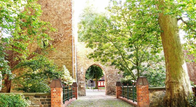 Hotel Wasserschloss Zu Gommern 14