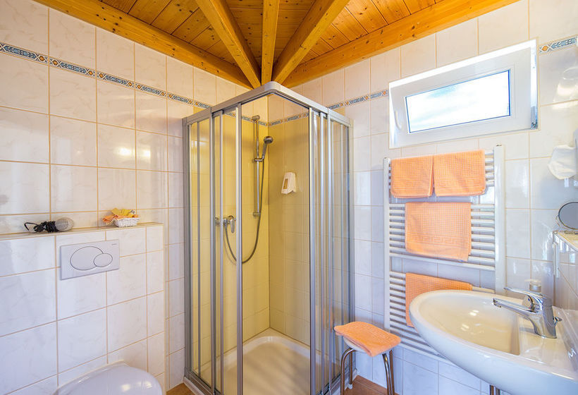 Hotel Weinhaus Simon 8