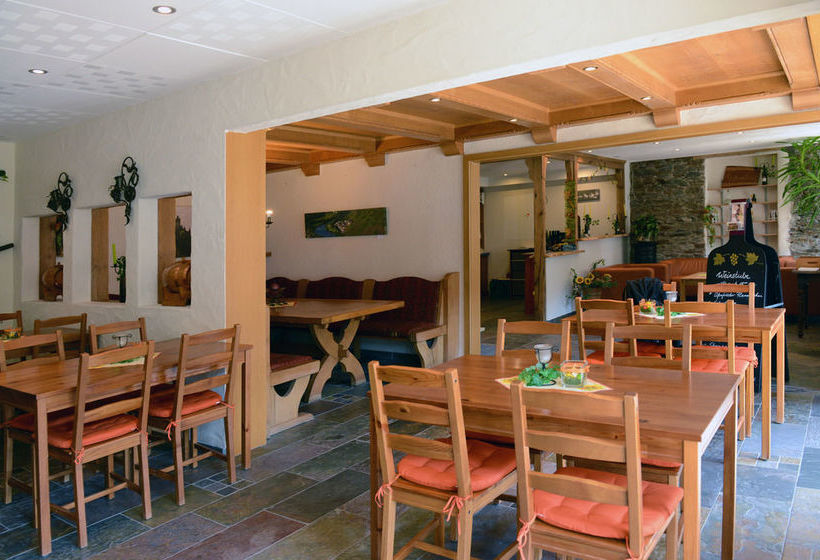 Boutique Hotel Rebenhof 16