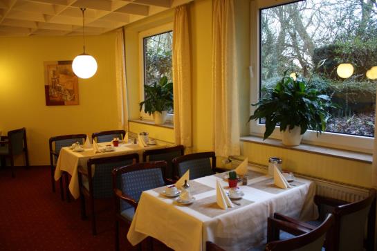 Hotel Senator Bielefeld 6