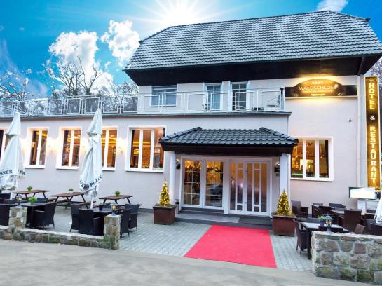 Hotel Waldschloss 1