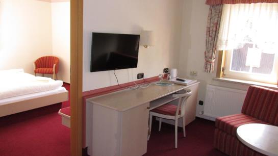 Hotel Zum Kranichsee 1