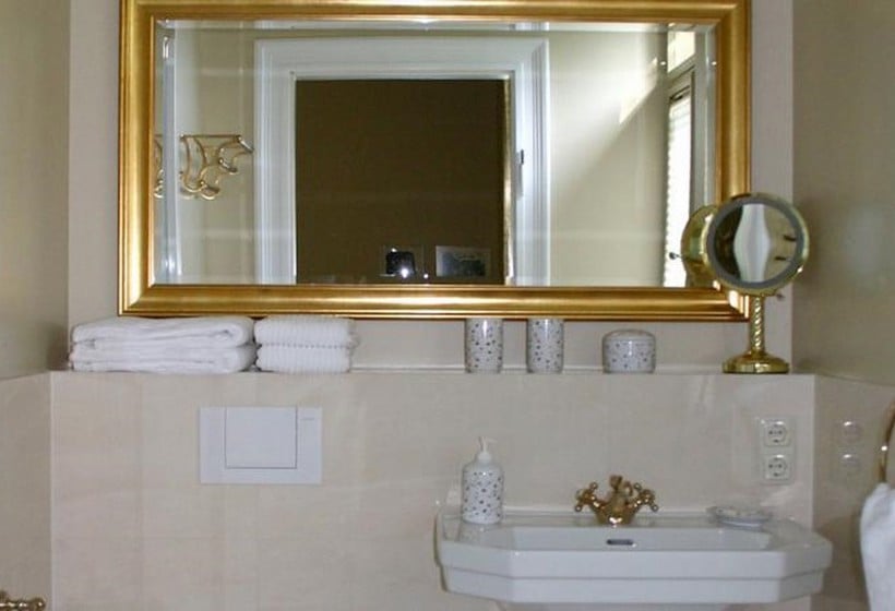 Therese Malten Villa 4