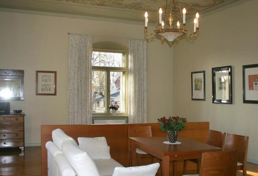 Therese Malten Villa 5