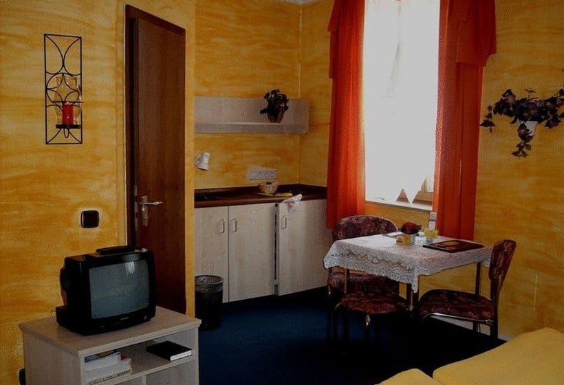 Hôtel Zur Post & Cafe 1