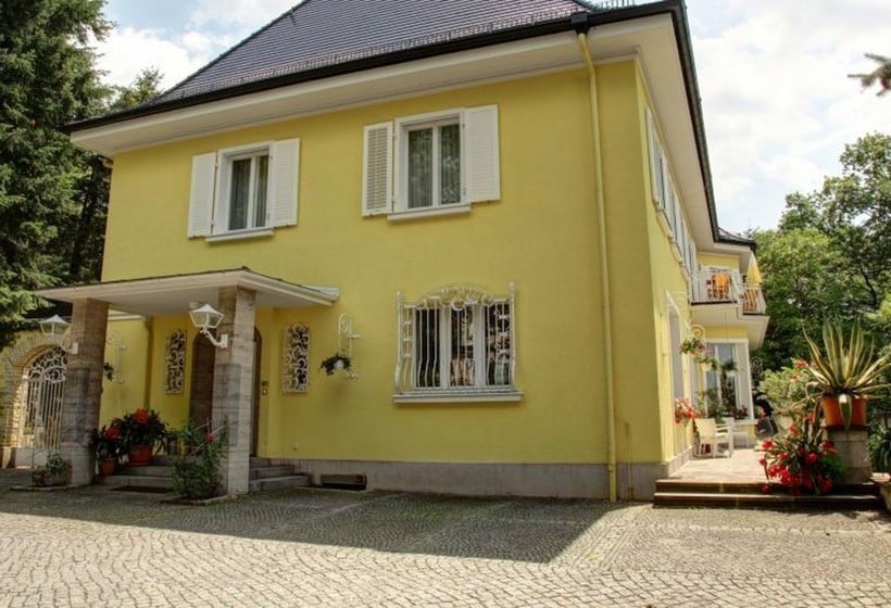 Hotel Villa Weißer Hirsch 2