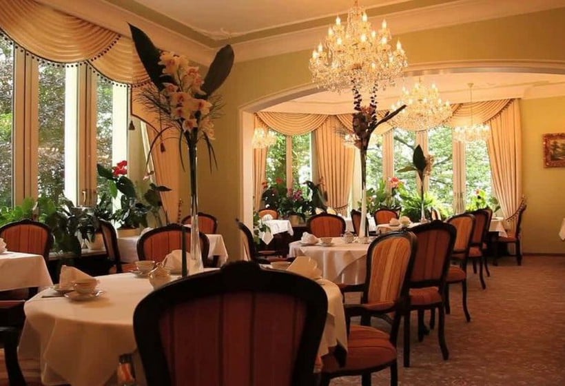 Hotel Villa Weißer Hirsch 5