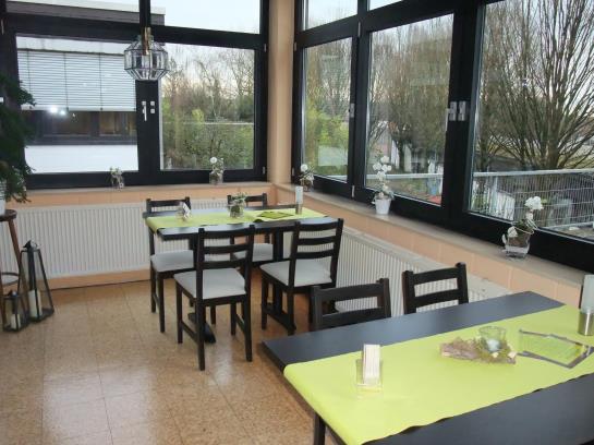 Hotel Rheinische Landesturnschule 9