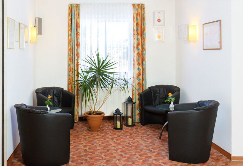 Hotel Montana Lauenau 1