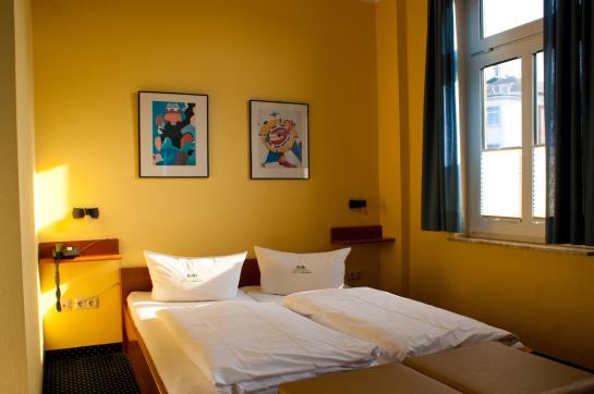 Hotel Mitten Mang 12