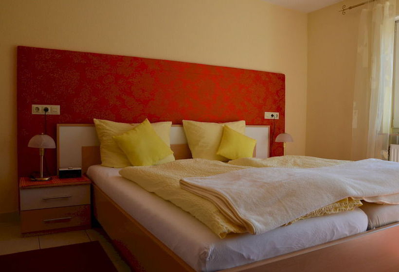 Pension Gästehaus Nagoldblick 8