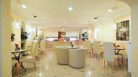 Hotel Adesso Schweizer Hof 16