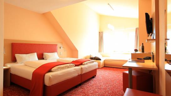 Hotel Adesso Schweizer Hof 4