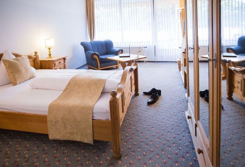 Hotel Maasberg Therme 11