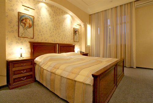 Gloria Hotel - Chelyabinsk 12