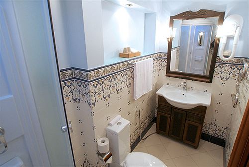 Gloria Hotel - Chelyabinsk 18