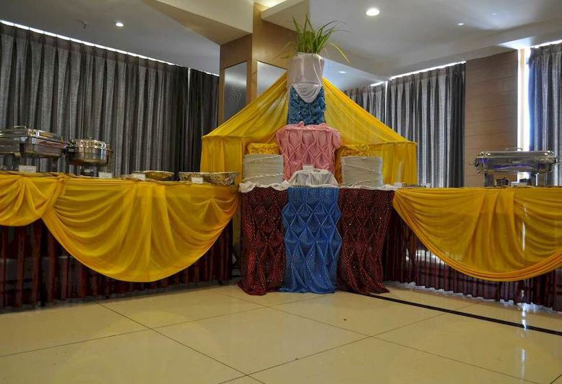 Hotel Majestica Inn 1