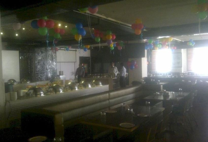 Hotel Majestica Inn 10