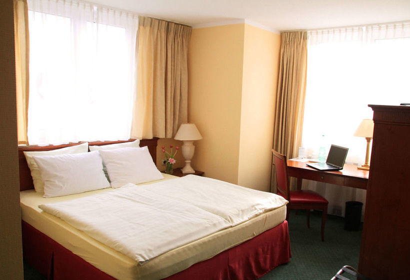 Hotel Residenz Stockstadt 4