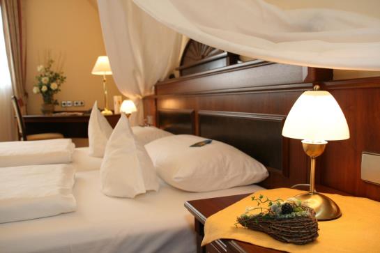 Landhotel Zum Hessenpark 12