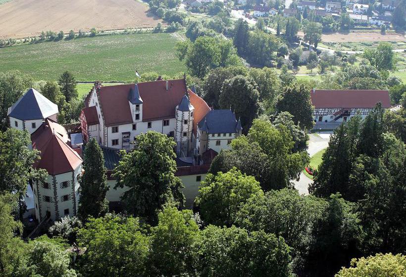 Schlosshotel Götzenburg 12