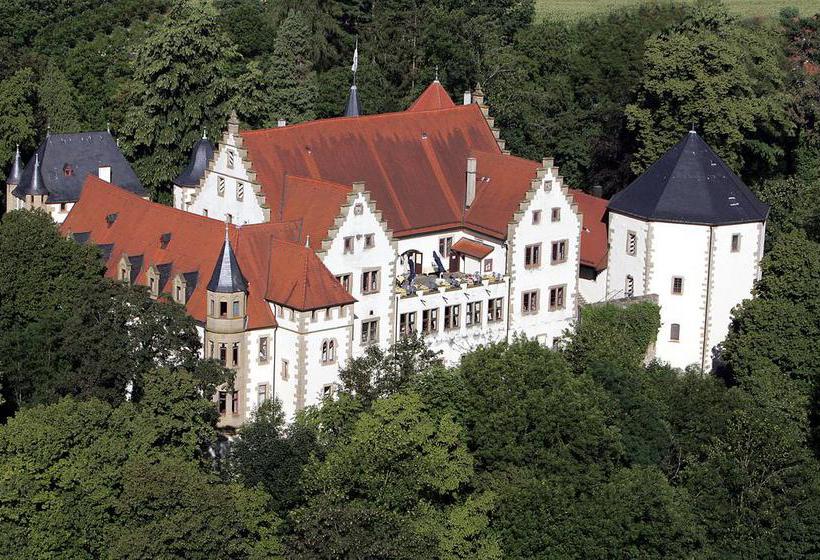 Schlosshotel Götzenburg 2