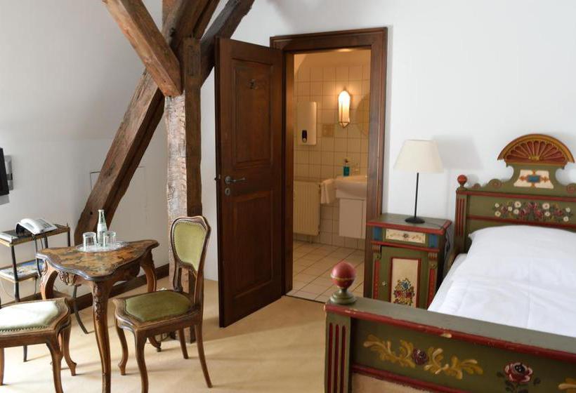 Schlosshotel Götzenburg 3