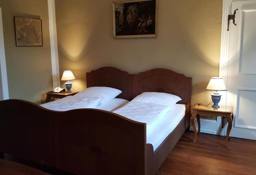 Schlosshotel Götzenburg 5