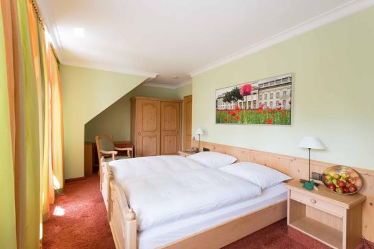 Waldhotel Elfbuchen 1