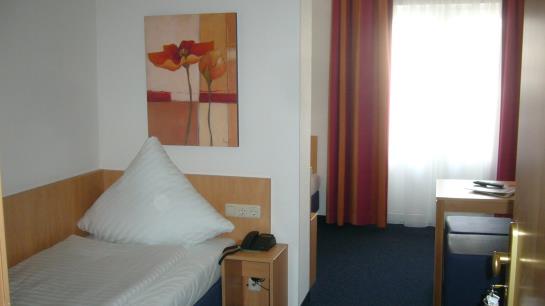 Hôtel Zum Riesen Junior 1