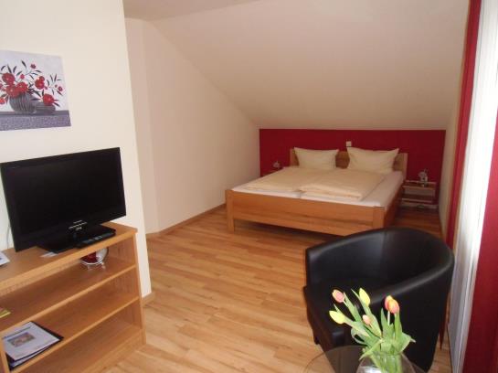 Hotel Zum Goldenen Lamm 1