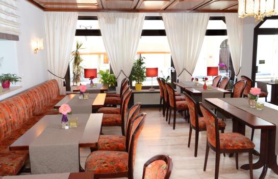 Hotel Weisses Lamm 5