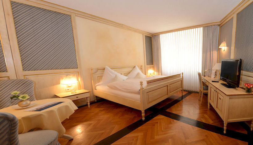 Hotel Deutsches Haus 8