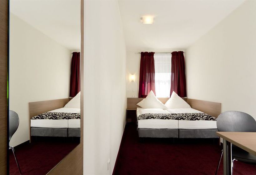 Hotel Dream Inn Regensburg 1