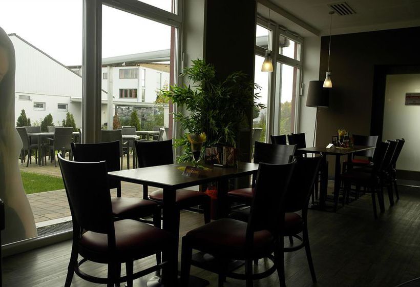 Hotel Dream Inn Regensburg 10