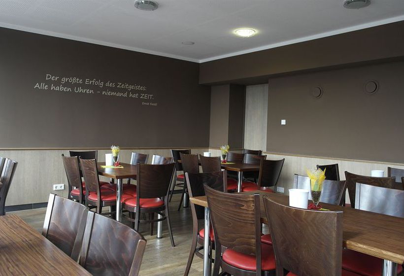 Hotel Dream Inn Regensburg 12