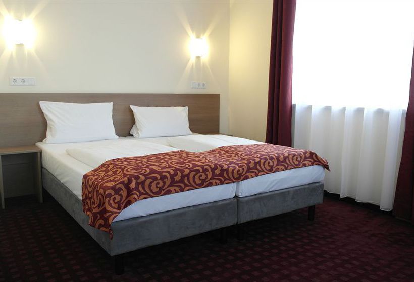 Hotel Dream Inn Regensburg 14