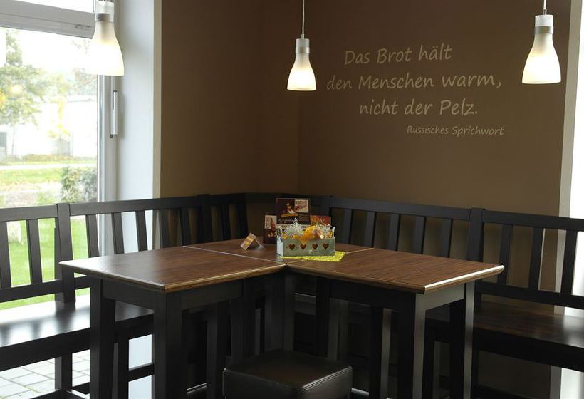 Hotel Dream Inn Regensburg 18