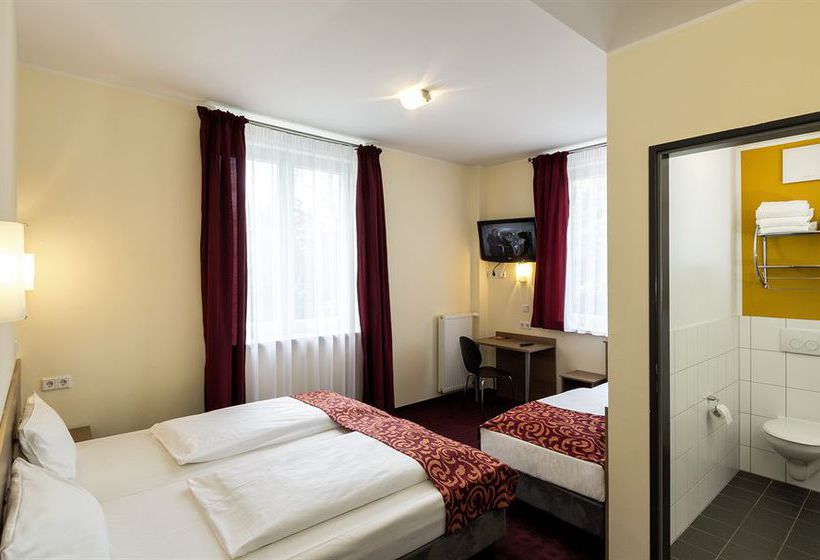 Hotel Dream Inn Regensburg 4