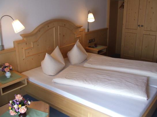 Hotel Drei Lilien 13