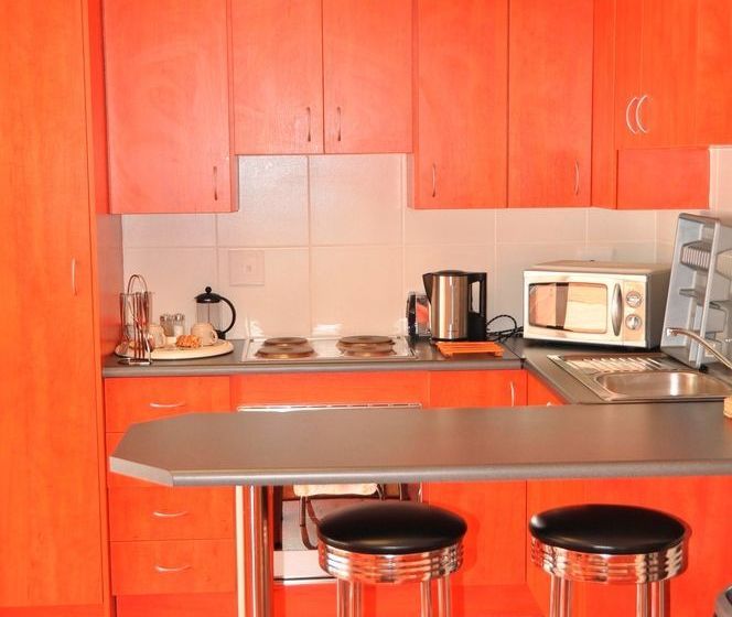 Pension Crane's Nest Guest House & Spa @ 313 5