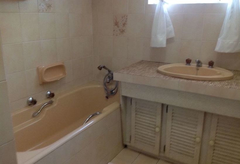 Pension Crane's Nest Guest House @ 212 18