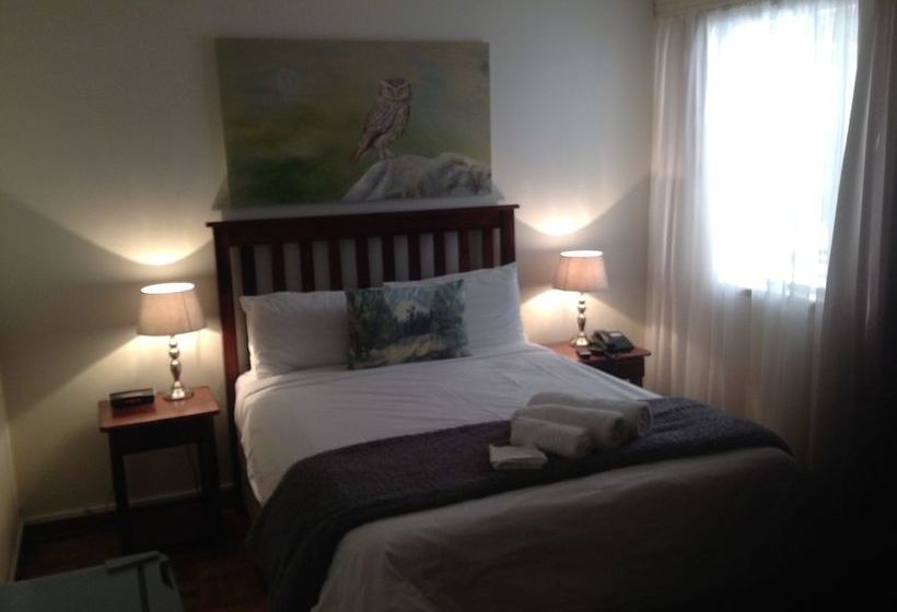 Pension Crane's Nest Guest House @ 212 4