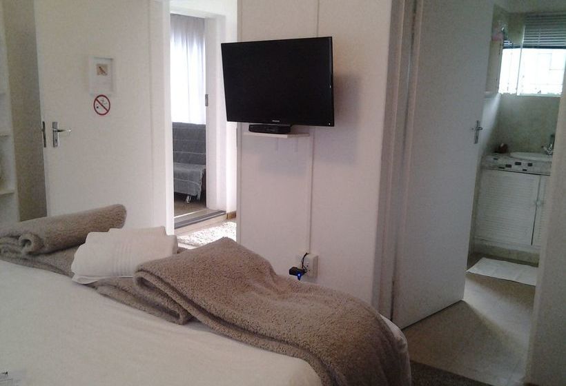 Pension Crane's Nest Guest House @ 212 8